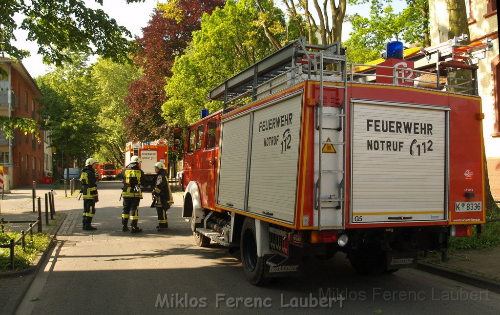 Dachstuhlbrand Koeln Muelheim Duesseldorferstr P001.JPG